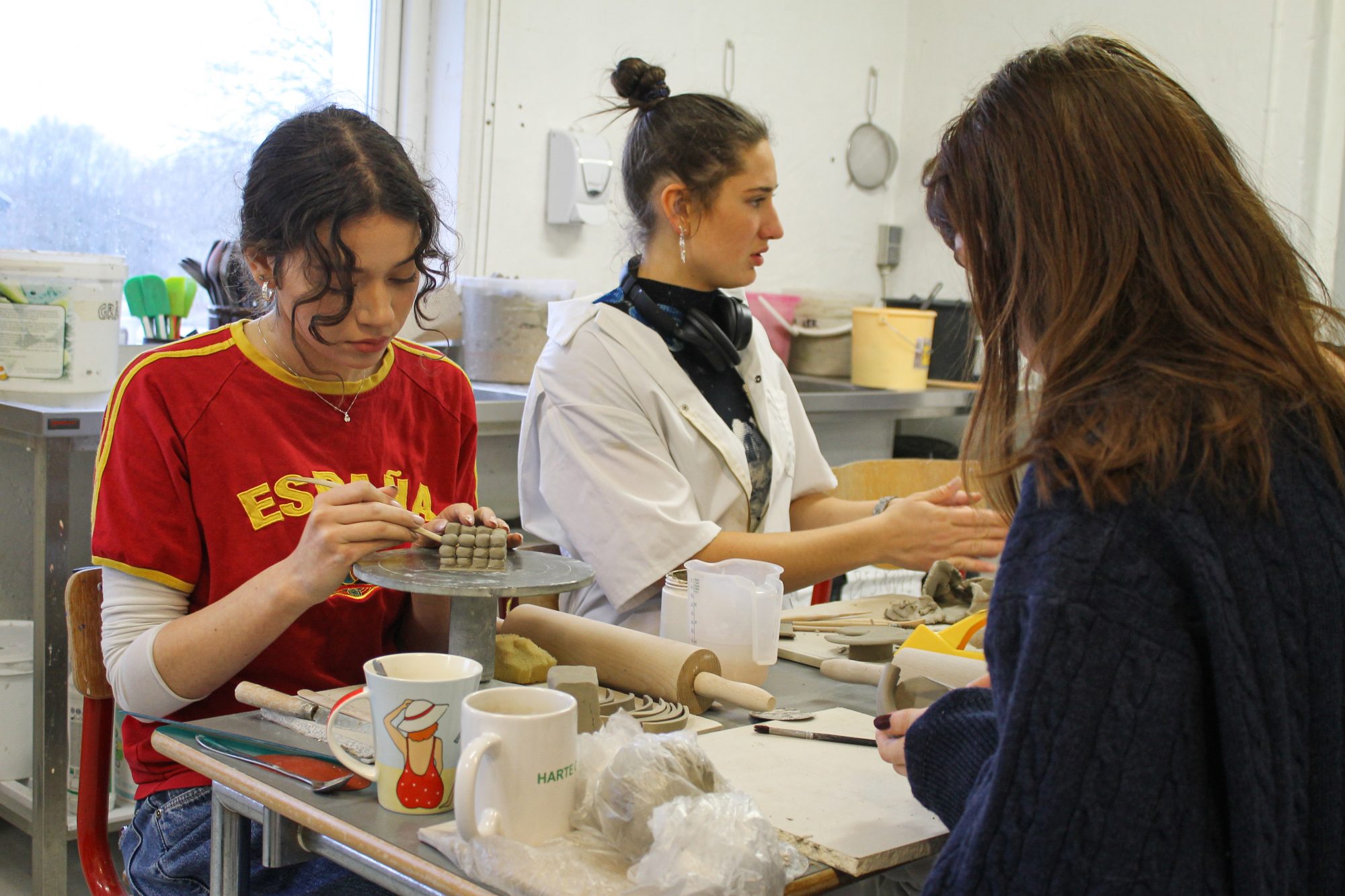 www.designhojskolen.dk-keramik-nyt-tolv-ugers-linjefag-paa-den-skandinaviske-designhoejskole-img-5130-2000x1333